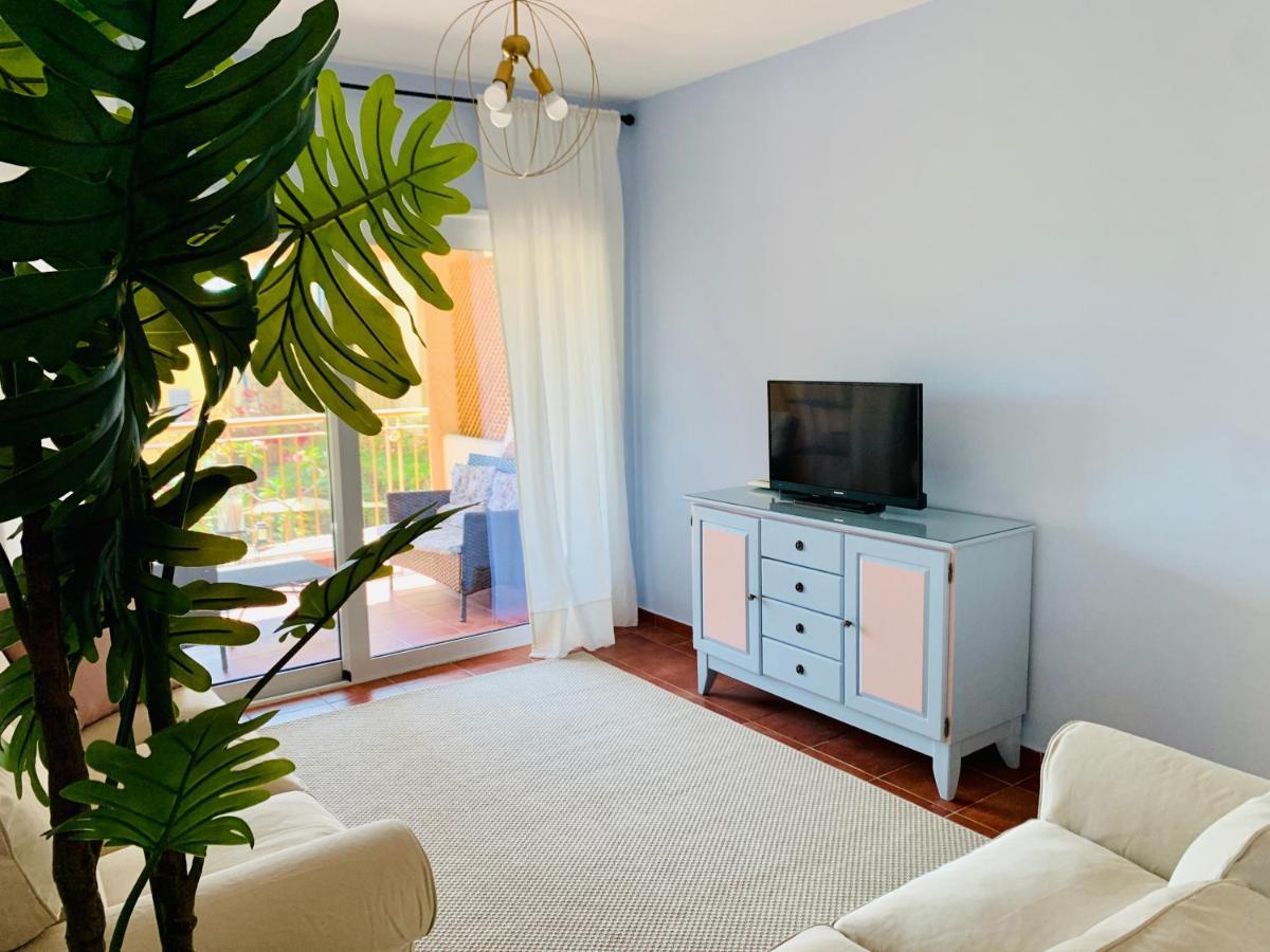 101 Hippo Apartment In Popular Regina Gardens Pafos Zewnętrze zdjęcie